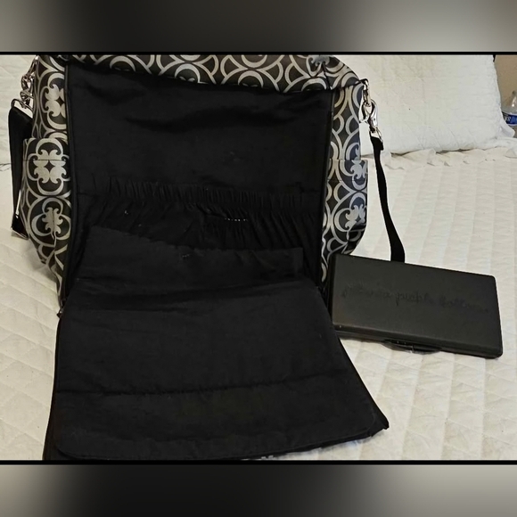 Petunia Pickle Bottom Diaper Bag - Picture 4 of 5